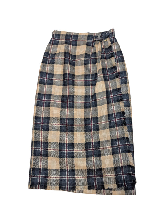 Liz Claiborne Plaid Skirt Size: 12