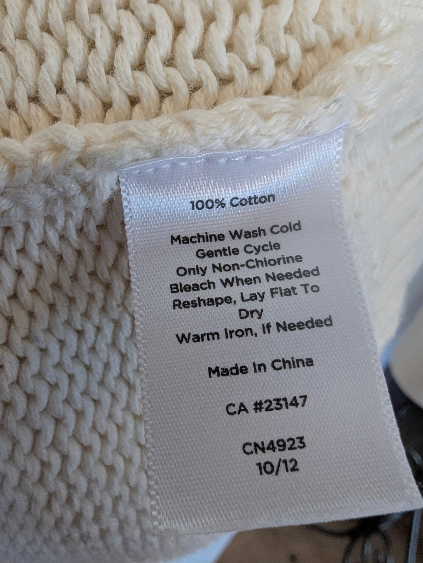 Talbots Cable Knit Sweater  Size: L