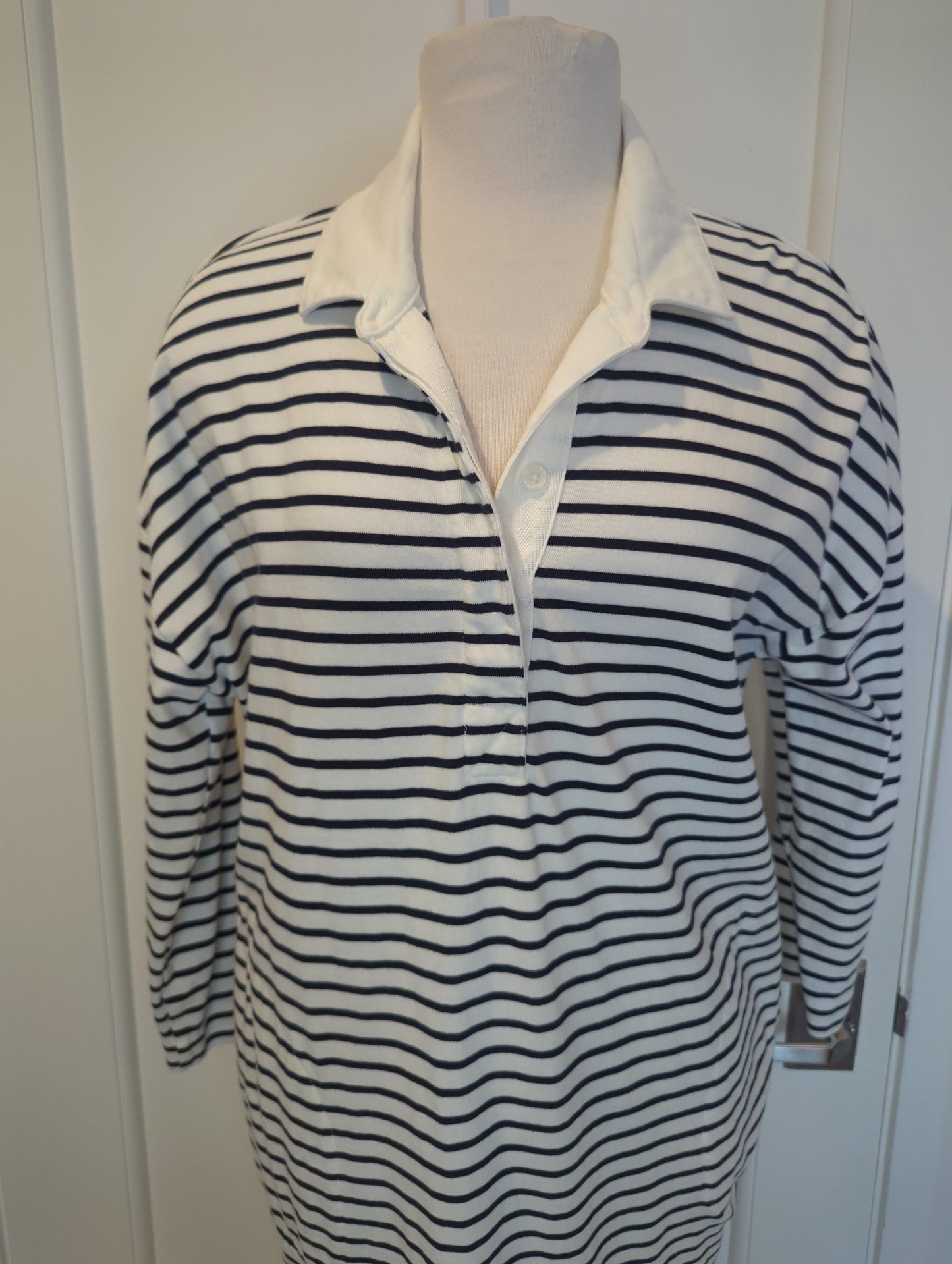 Free Assembly Dress Size: L