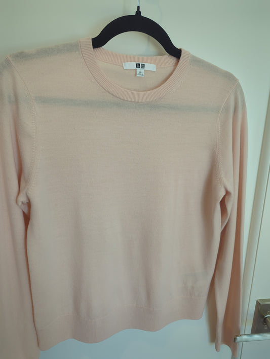 Uniqlo Fine Wool Sweater  Size: XS