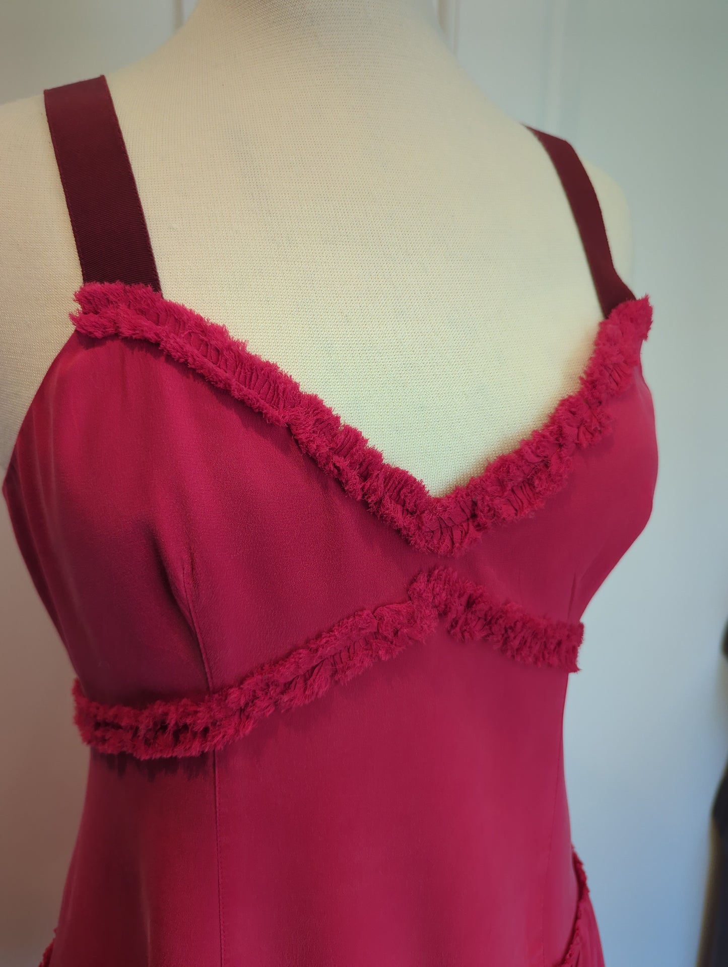Cinq a Sept Red Mini Size: 6