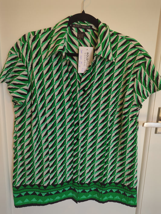 Scott Taylor top Size: L