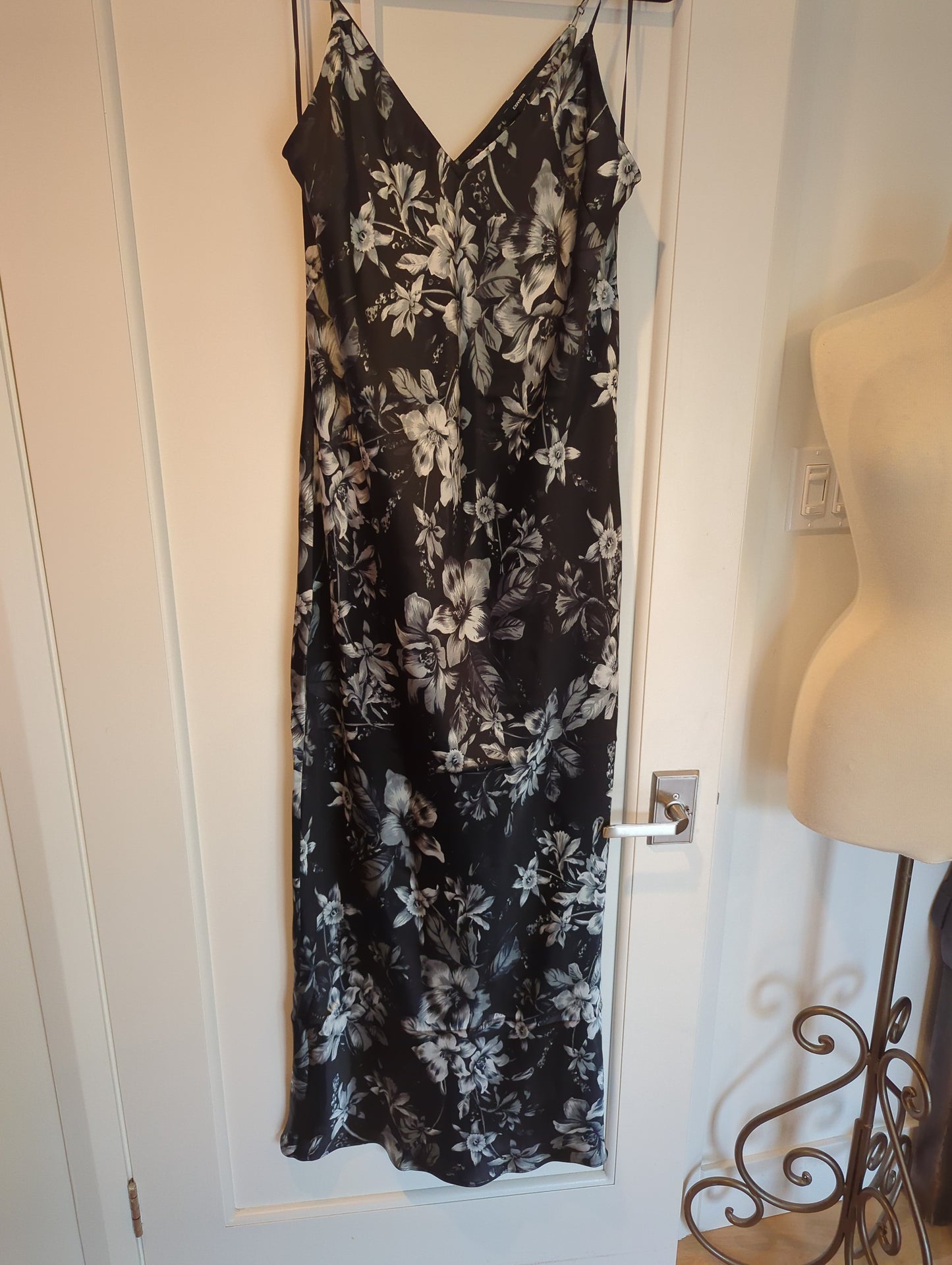 Express NWT Maxi Dress  Size: L
