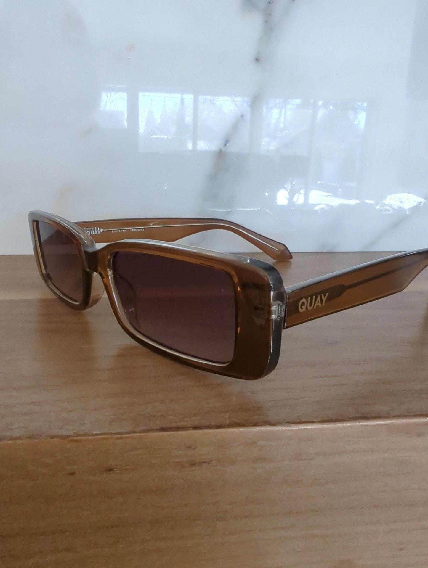 Sunglasses Quay Art School Rose Acrylic