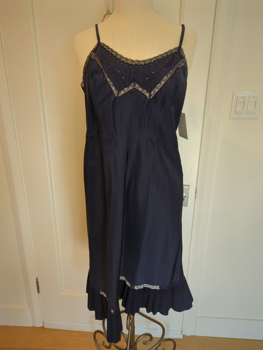 Vintage Barbizon Slip Size M/L