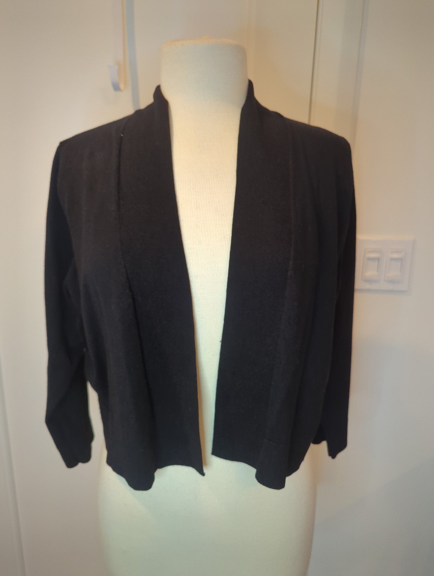 Calvin Klein Knit Bolero  Size: XL