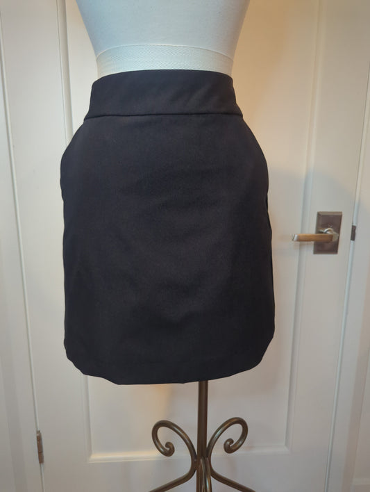 Liz Claiborne Skirt Size: 4