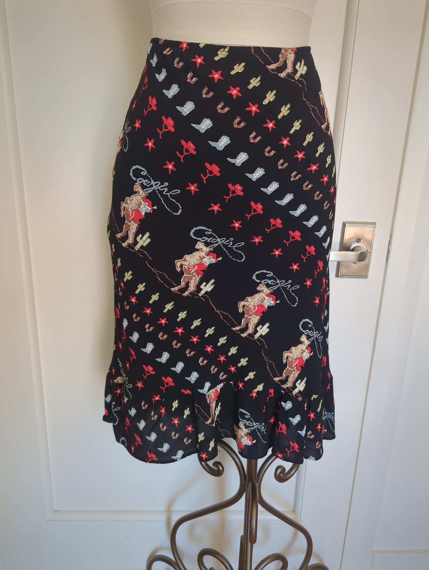 Mica Skirt  Size: 14