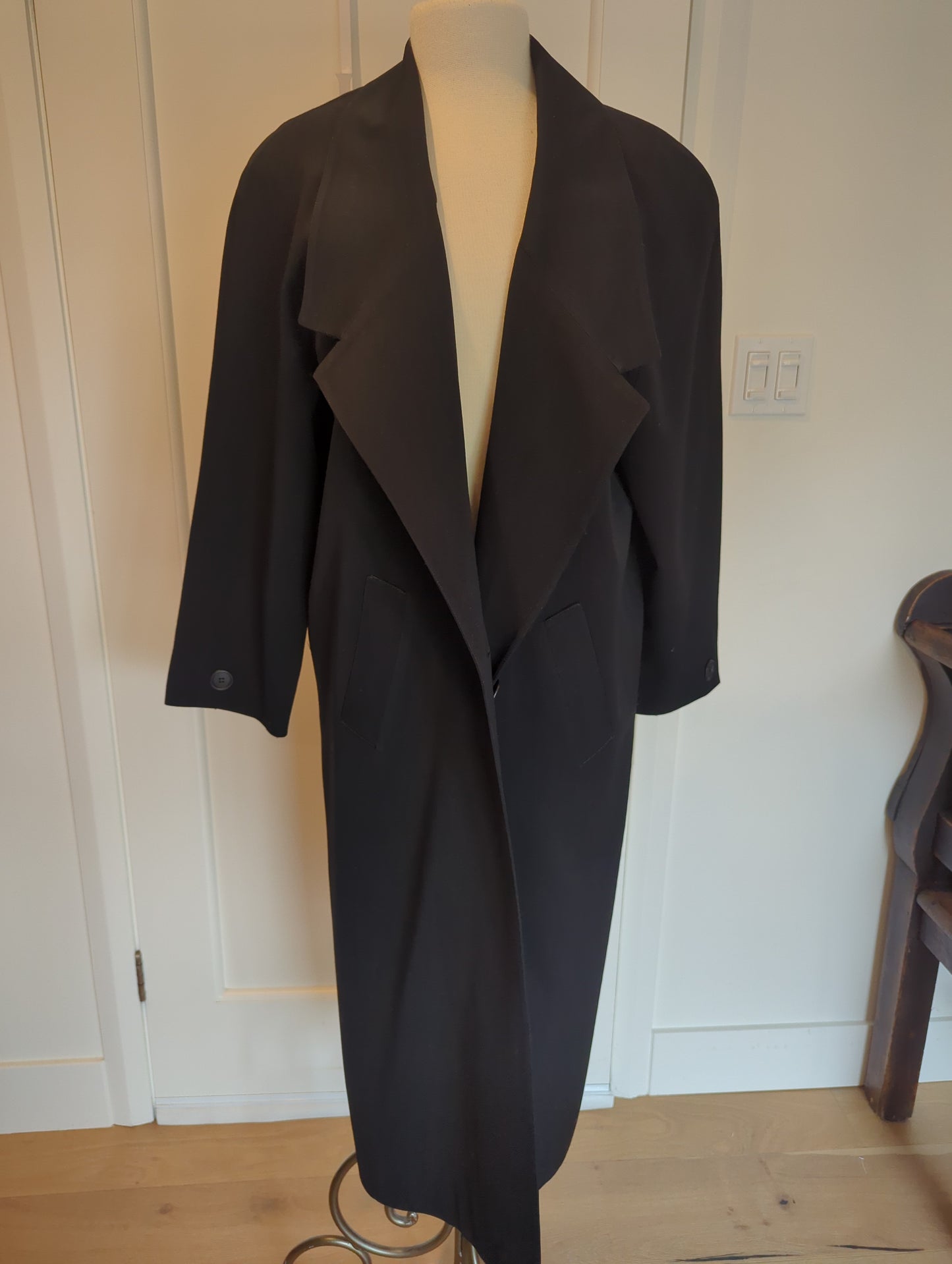 Linda Richards Vintage Trenchcoat  Size: 8