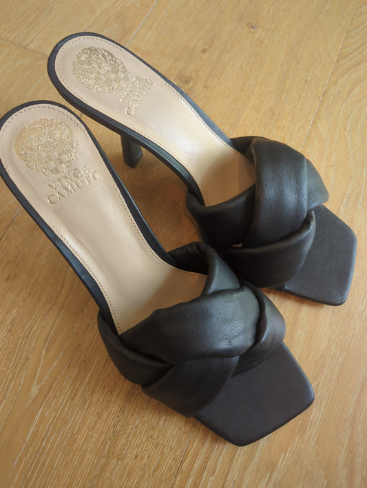 Vince Camuto Joieana Slide  Size: 9.5