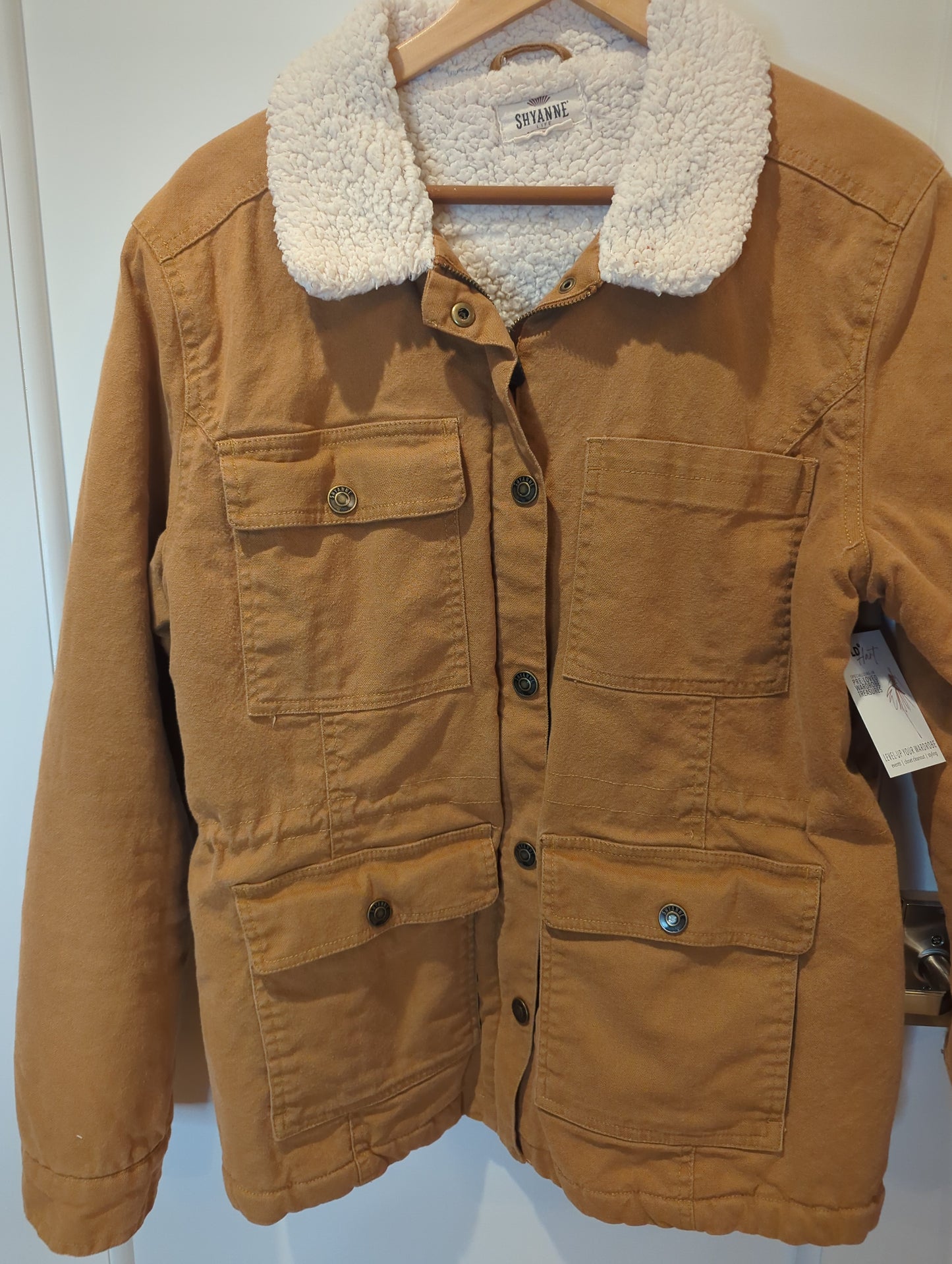 Shyanne Barn Jacket Size: M