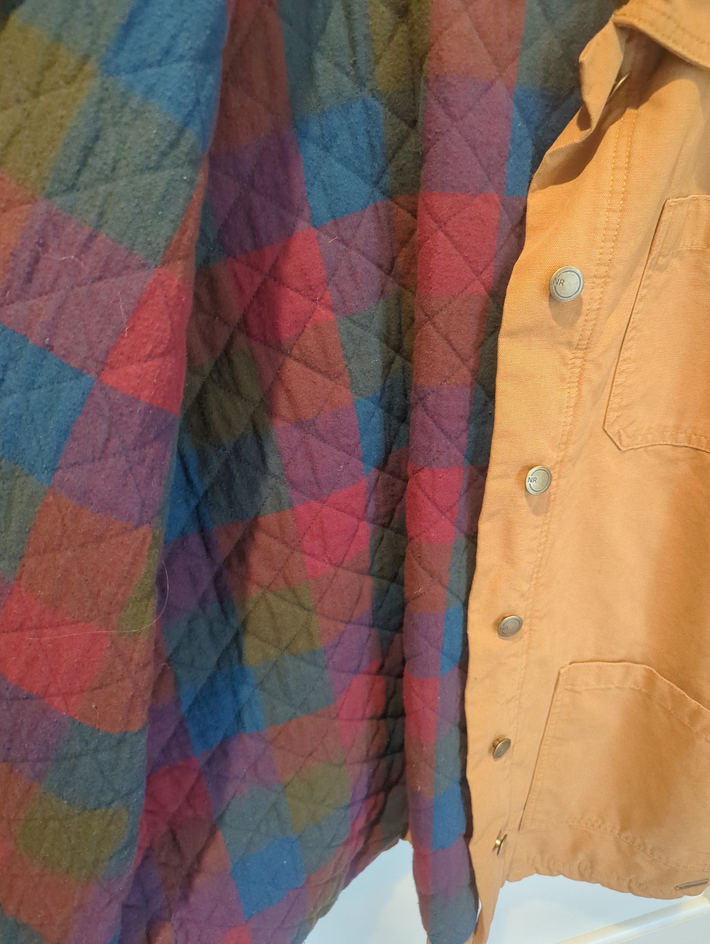 Natural Reflections Coat. SIZE: XL