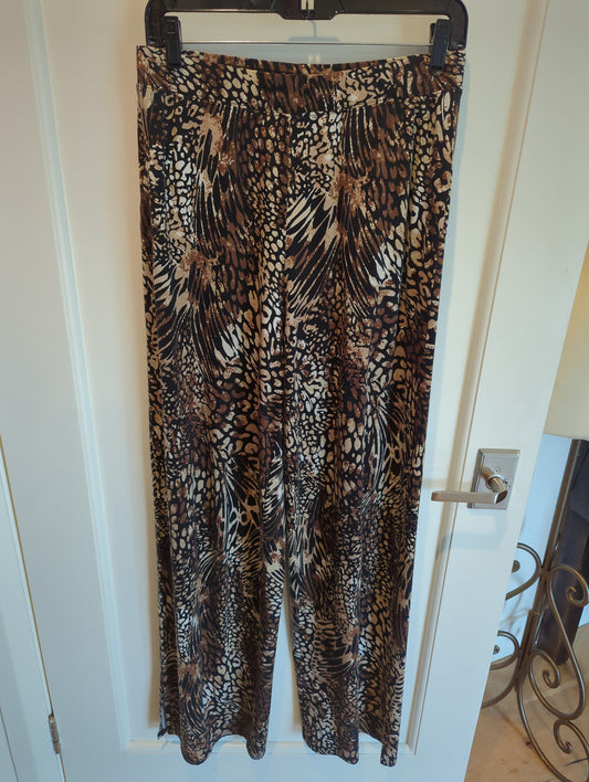 - Animal print Pants Size: XST