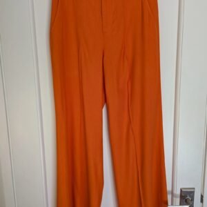 Alice & Olivia — Size 6 Pant