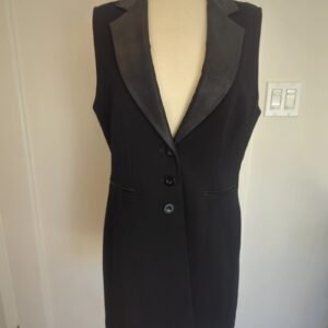 Saks Fifth Ave. Crepe Vest — Size M/L