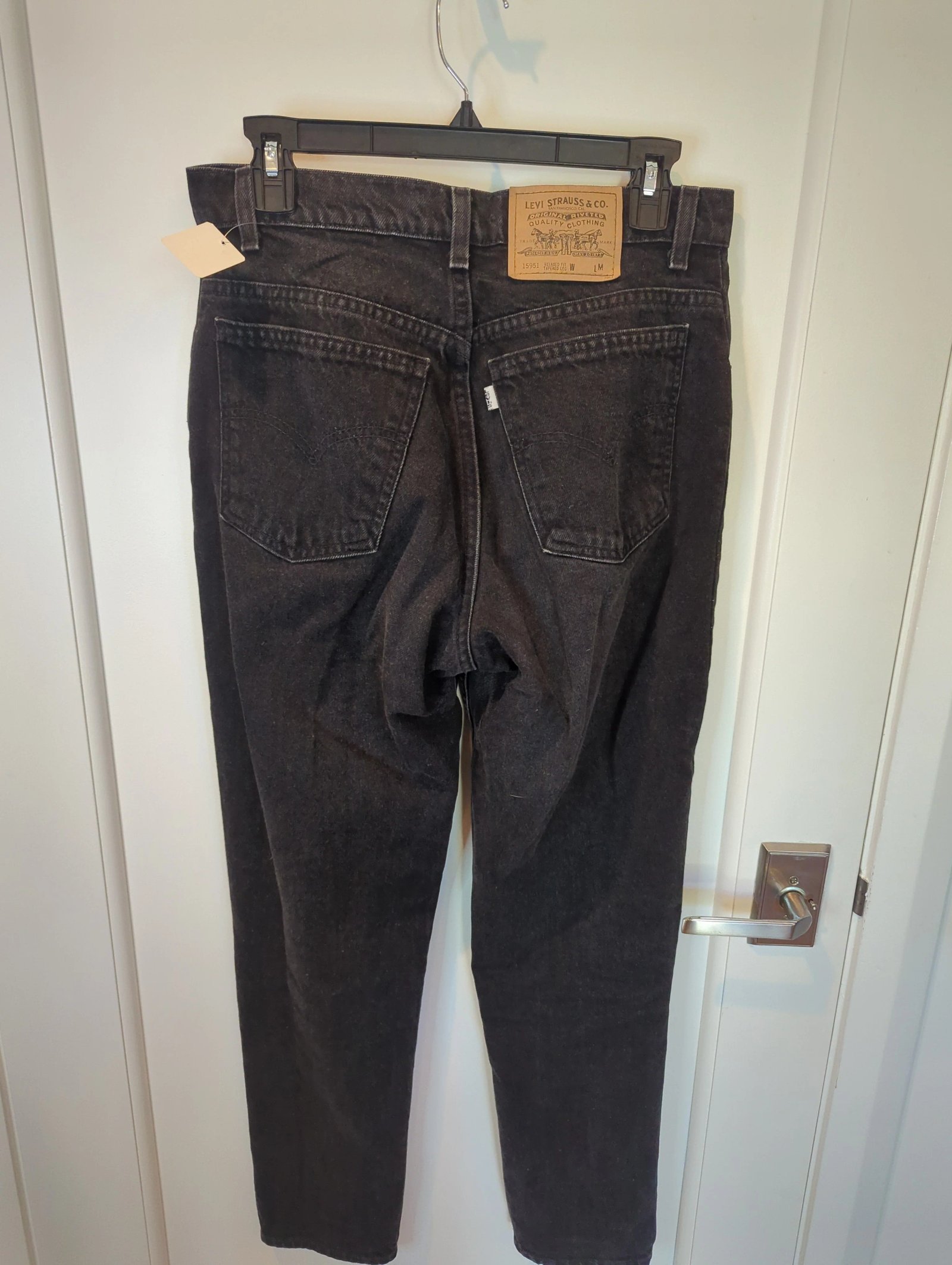 Levi's 15951 Relaxed Jeans — Size 10 - Image 2