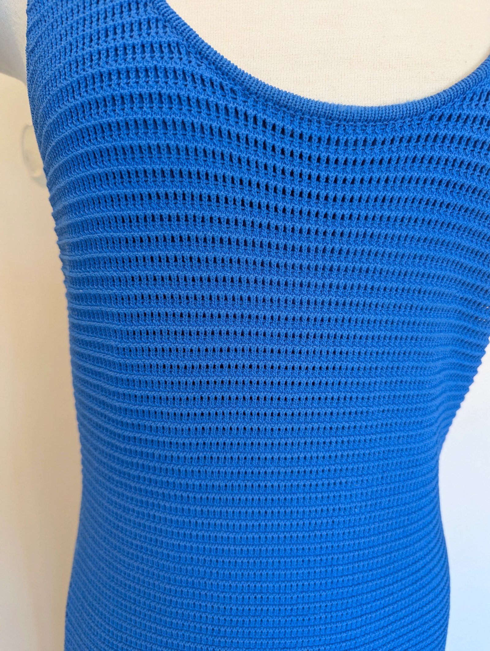 FRAME Ribbed Crochet Midi Dress — Size M - Image 5