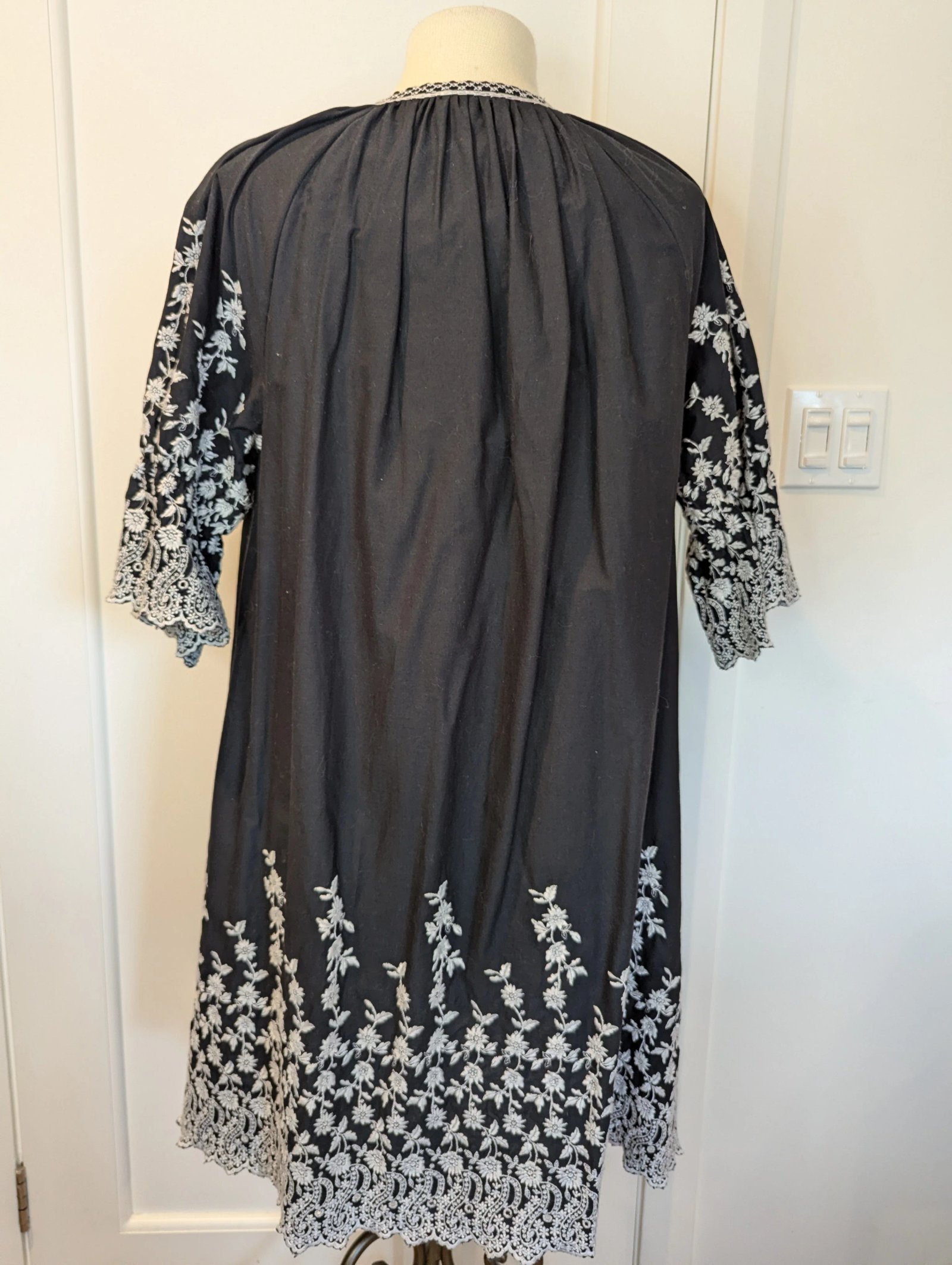 Ulla Johnson Roza Floral Embroidered Dress — Size 6 - Image 5