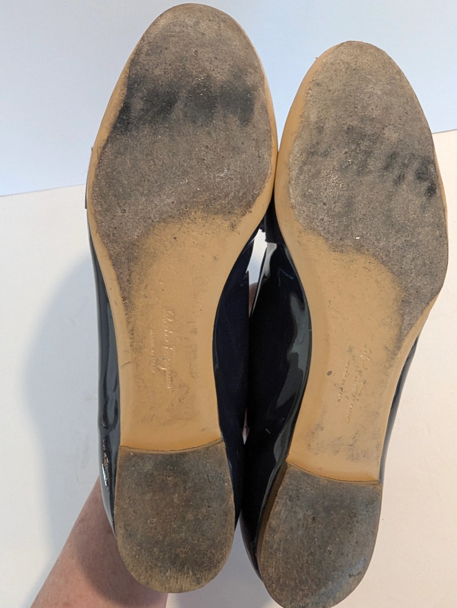 Salvatore Ferragamo Scotty Oxford Blu Patent Flats — Size 8.5 - Image 7