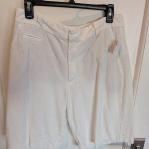 Gap White Wide Leg Bermuda Shorts — Size 6 Tall