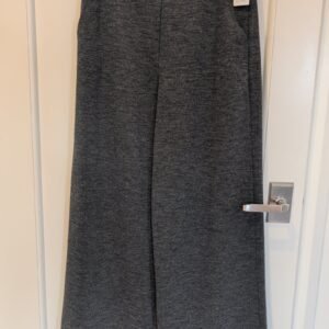 Banana Republic Knit Pant — Size M