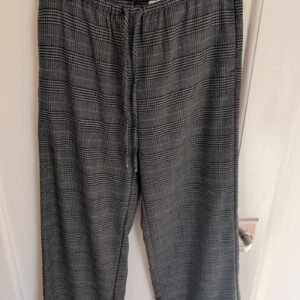 Divided by H&M Plaid Pants — Size S