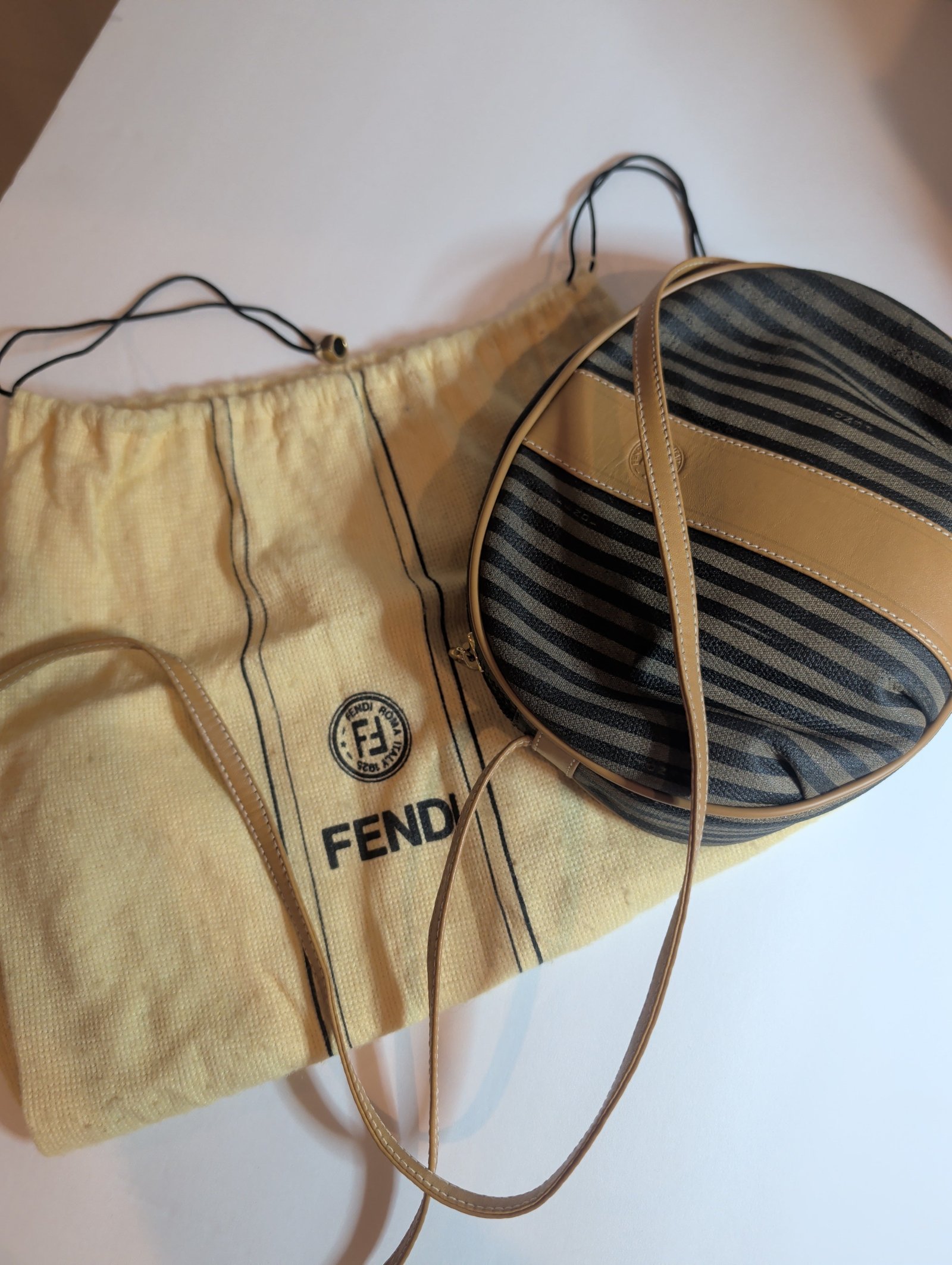 Purse Fendi Pequin Vintage Crossbody Bag - Image 8